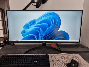 34" LG UltraWide 34WP500 - 1