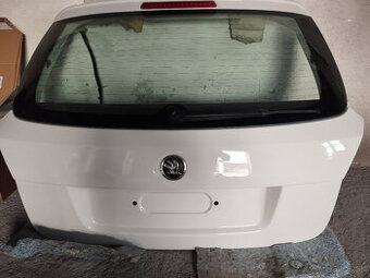 fabia II kombi piate dvere, kufor, naraznik, dvere, biela