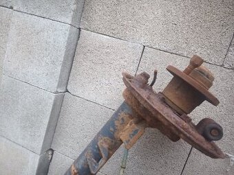 Zadná náprava na dodavku