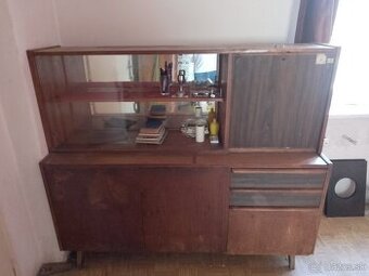Skrine, sekretáre,stolíky - 1