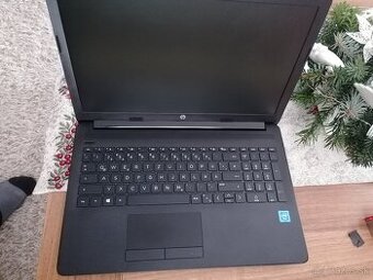 Predám 15,6" notebook HP 15, windows 10 home.
