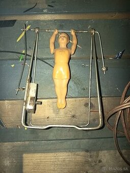 naťahovacia hračka. Mos