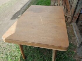 Drevený stôl+stoličky - 1