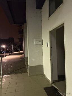 Nebytový priestor a garazove statia