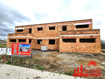 Na predaj novostavba  - 5 izbový poschodový rodinný dom, 397