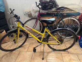 Dámsky cestný bicykel Fort
