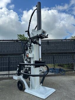 Štiepkovač dreva LUMAG HEZ 22 Pofesional 22 ton PTO/400V