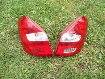 Skoda Fabia 2 zadné svetla