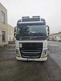 Ťahač VOLVO