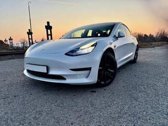 Tesla 3 Long Range Dual Motor 75kWh|142.000km|Odpočet DPH