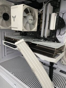 Predám Graficku kartu Radeon RX7600 8GB