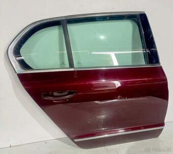 Skoda Superb 2 sedan, prave zadne dvere KOMPLETNE