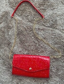 Červená kabelka Mary Kay - 1