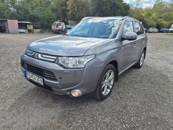 Mitsubishi Outlander 2.2 DI-D Intense+