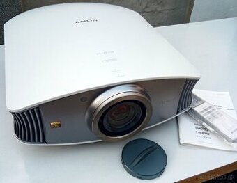 Sony VPL-VW40 BRAVIA® SXRD™ 1080p high-definition projector
