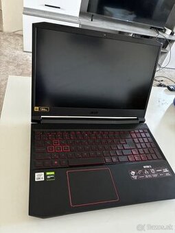 predám herný notebook acer nitro 5