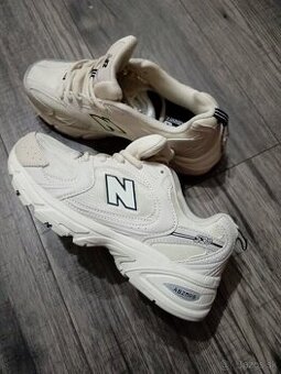 Dámske tenisky New balance  530