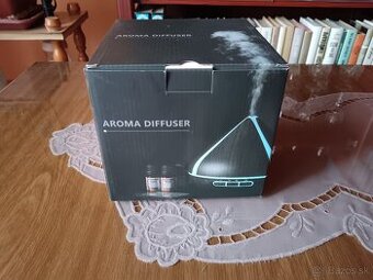 Aroma Difuzér s 8 vonnými olejmi