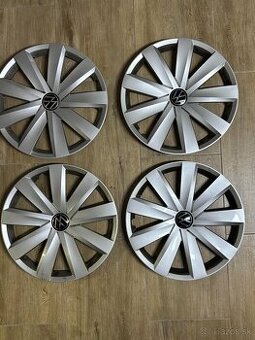 Puklice na VW Passat R16