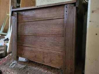 Sýpka na obilie z dubového dreva