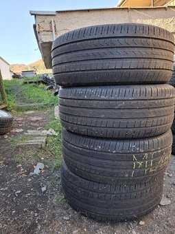255/ 55 R18