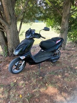 Aprilia sr 50 minarelli motor