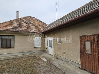 Predaj - rodinný dom - 4izb RD na veľkom 870m2 pozemku…