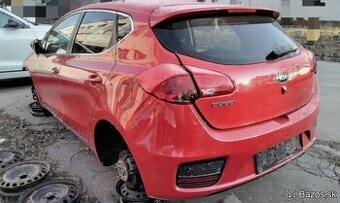 Ceed 1.6 GDI 2016 predám PIATE DVERE, BOČNÉ DVERE VODIČOVÁ S