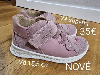 Superfit botasky NOVE vel. 24
