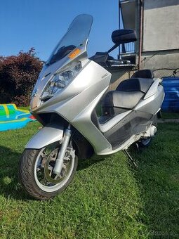 Peugeot satelis 250