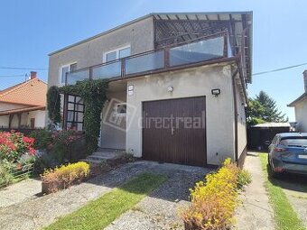 Priestranný 5-izbový RD s letnou kuchyňou, 2 garážam…