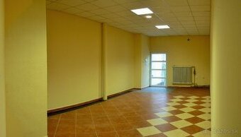 Prenájom obchodného - kancelárskeho priestoru s výmerou 41m2
