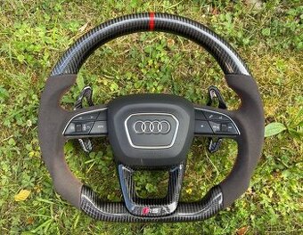 AUDI VOLANT KARBON - ALKANTARA - CERVENE ŠITIE