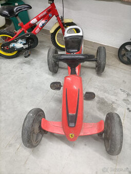 šlapacie auto Ferrari