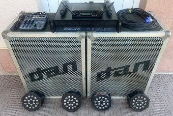 KOMPLETNÉ OZVUČENIE 2x400W s USB BT MIXPULTOM & MIKROFÓNMI