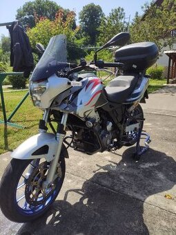 Aprilia Pegaso 650 Strada