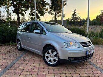 Volkswagen Touran 2,0TDI 100kw 7 miestne