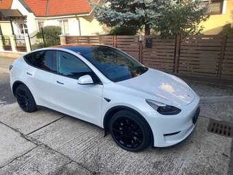 Tesla Model Y Dual Motor Long Range 4x4 len 39tis km