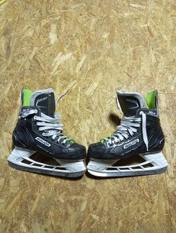 Predám hokejové korčule Bauer X-LS