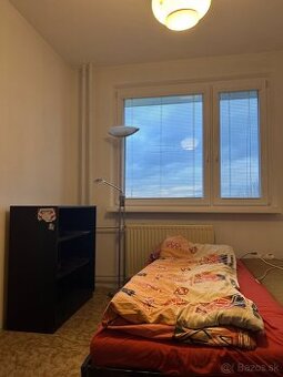 Prenájom 1i v 3izbovom byte