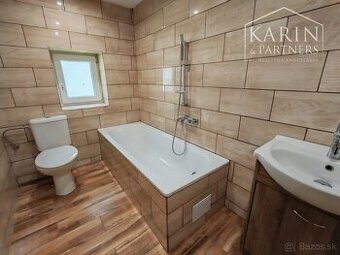 Kompletne zrekonštruovaný dvojpodlažný dom 8 km od Lučenca