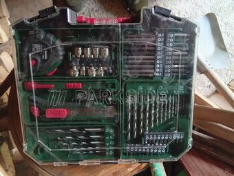 Aku priklepova vŕtačka parksait