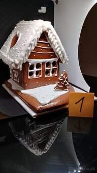 Medovnikova chalupka, Medovnikovy domcek so svetielkom