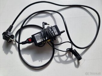 Predam nabíjačku HIPRO HP-A0652R3B