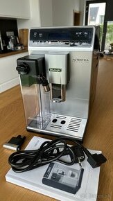 Automatický kávovar Delonghi Autentica cappuccino
