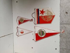 Predam zbierku vlajky Slavia Praha