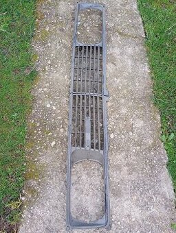 Škoda 105 120 predná maska