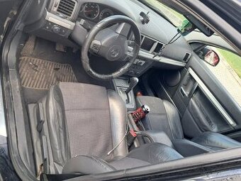 Opel vectra c1.9 110kw Rozpredám pripadne v celku