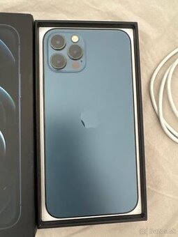 iPhone 12 pro modrý