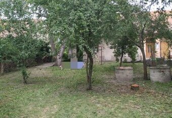 Pozemok s chalupou